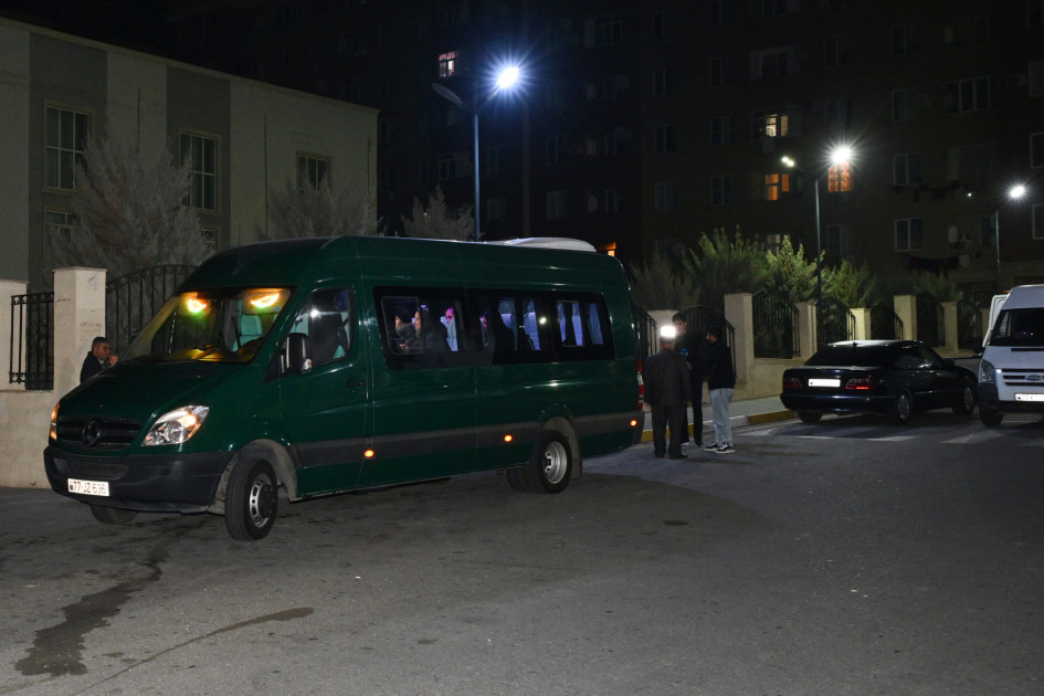 Kəlbəcər şəhərinə növbəti köç karvanı yola salınıb<font color=red> - FOTOLAR</font>