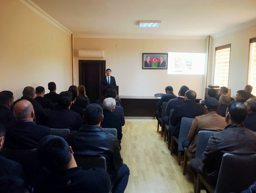 Naxçıvanda vergi ödəyiciləri ilə görüş keçirilib<font color=red> - FOTOLAR</font>