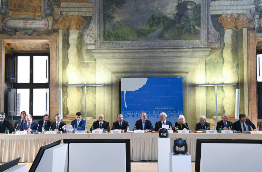 Ceyhun Bayramov "Aspen Institute Italia"da keçirilən dəyirmi masa müzakirəsində iştirak edib<font color=red> - FOTOLAR</font>