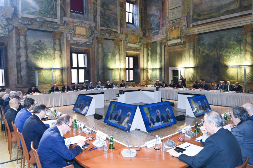 Ceyhun Bayramov "Aspen Institute Italia"da keçirilən dəyirmi masa müzakirəsində iştirak edib<font color=red> - FOTOLAR</font>