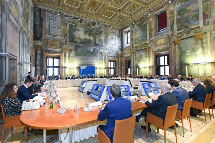 Ceyhun Bayramov "Aspen Institute Italia"da keçirilən dəyirmi masa müzakirəsində iştirak edib<font color=red> - FOTOLAR</font>