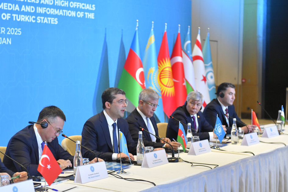 Bakıda TDT-nin media və informasiya üzrə məsul nazirlərinin, yüksəkvəzifəli rəsmilərinin 7-ci toplantısı keçirilib<font color=red> - FOTOLAR</font>