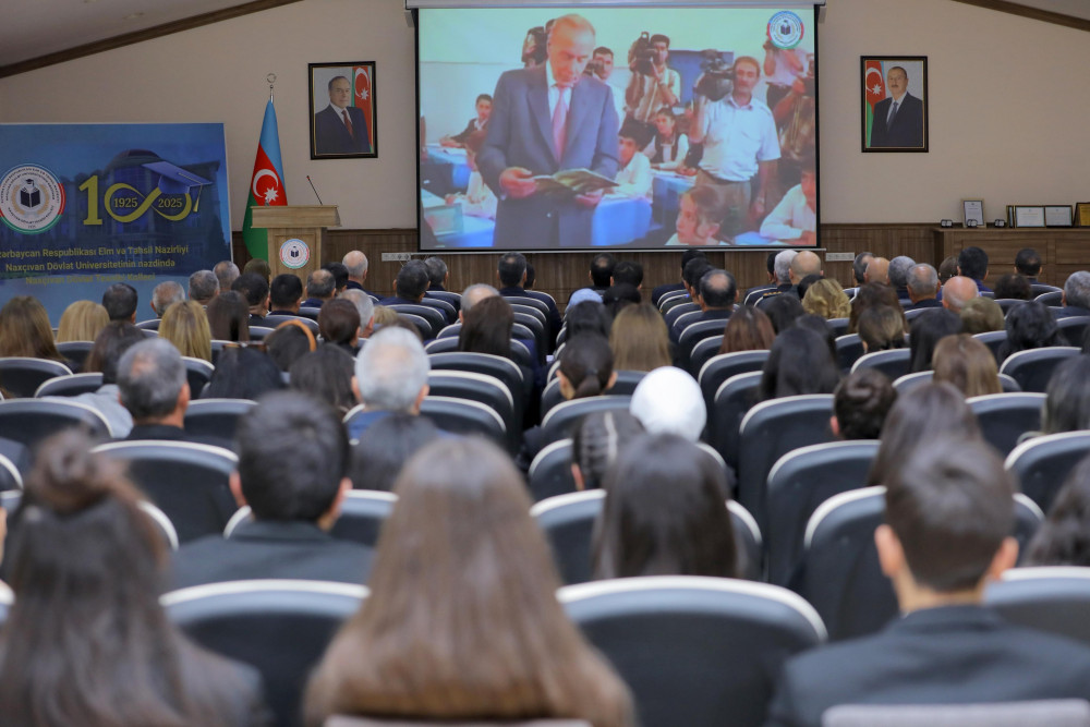 Naxçıvan Dövlət Texniki Kollecinin  100 illik yubiley konfransı keçirilib<font color=red> - FOTOLAR</font>