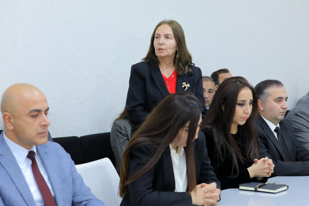 Naxçıvanda yeni təyin olunmuş səhiyyə nazirinin müavini kollektivə təqdim edilib<font color=red> - FOTOLAR</font>