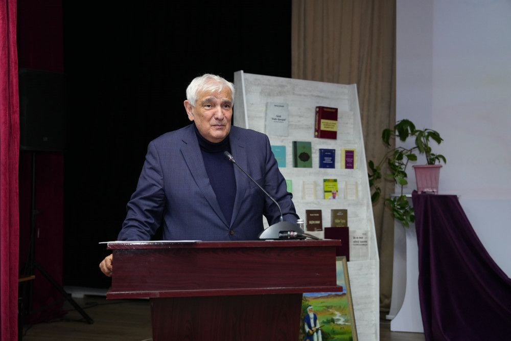   Naxçıvan Dövlət Universitetində Kamal Abdullanın 75 illik yubileyi qeyd olunub<font color=red> - FOTOLAR</font>