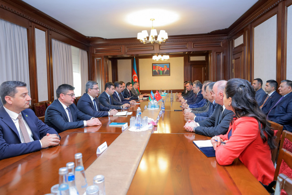 Səlahiyyətli nümayəndə 2-ci Azərbaycan-Türkiyə regional iqtisadi forumunun iştirakçıları ilə görüşüb<font color=red> - FOTOLAR</font>