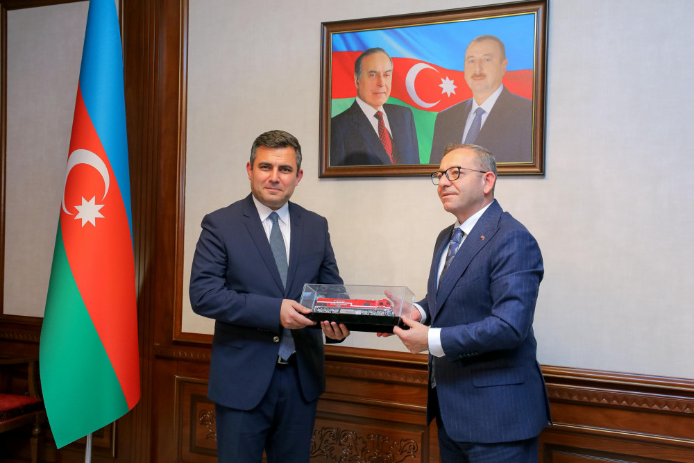 Səlahiyyətli nümayəndə 2-ci Azərbaycan-Türkiyə regional iqtisadi forumunun iştirakçıları ilə görüşüb<font color=red> - FOTOLAR</font>