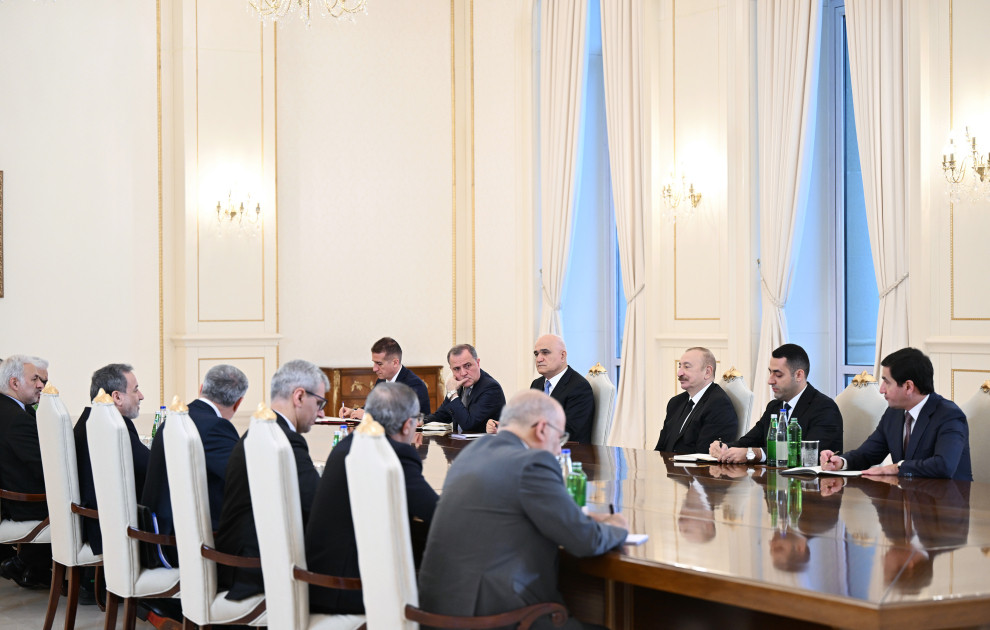 Prezident İlham Əliyev İranın xarici işlər nazirinin rəhbərlik etdiyi nümayəndə heyətini qəbul edib<font color=red> - FOTOLAR</font>