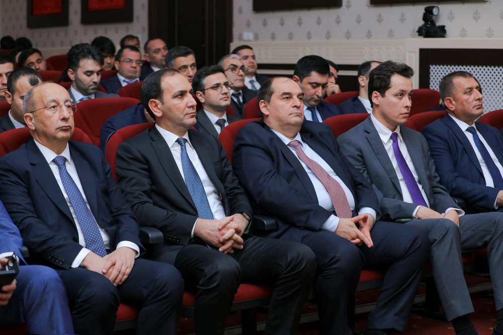 Naxçıvanda “Yaşıl Enerji Zonaları: konseptual yanaşmalar, ilkin nəticələr və çağırışlar” mövzusunda tədbir keçirilib<font color=red> - FOTOLAR</font>