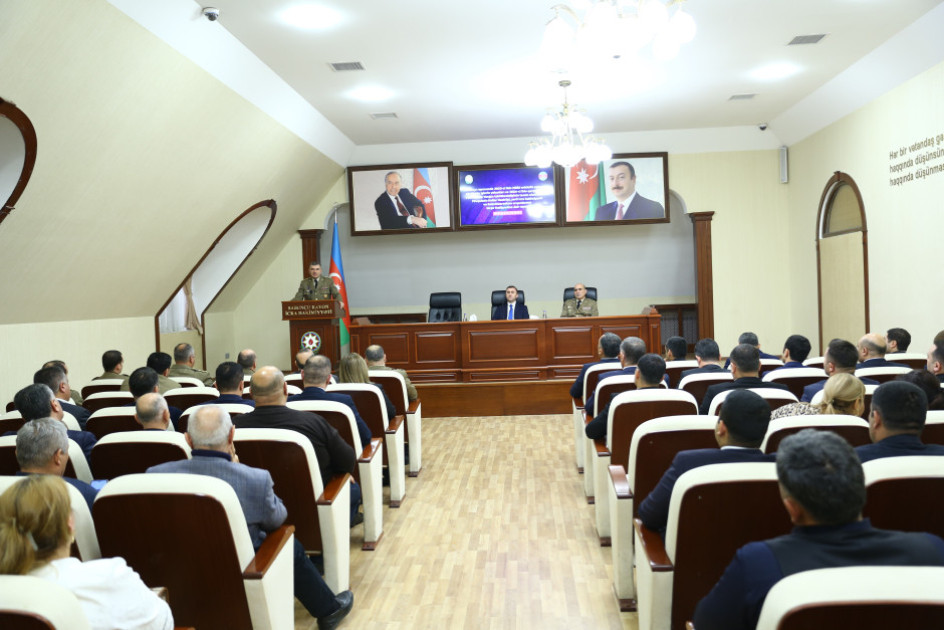 Mülki müdafiə sahəsində görülmüş işlər və qarşıda duran vəzifələr müzakirə olunub<font color=red> - FOTOLAR</font>