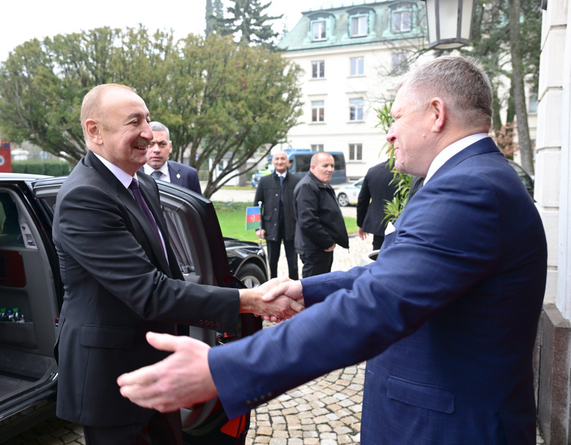 Azərbaycan Prezidenti İlham Əliyevin Slovakiyanın Baş naziri ilə təkbətək görüşü olub<font color='red'> - YENİLƏNİB</font><font color=red> - FOTOLAR</font>