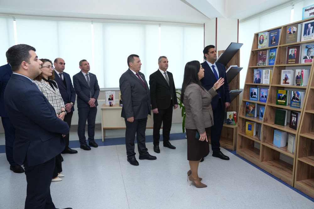 Naxçıvan Dövlət Universitetində Ümummilli Lider Heydər Əliyevin anım gününə həsr olunmuş tədbir keçirilib<font color=red> - FOTOLAR</font>