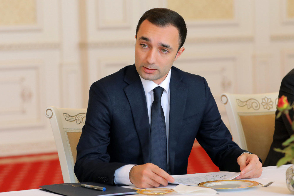 Səlahiyyətli nümayəndə şəhid ailələri üzvləri və qazilərlə görüşüb<font color=red> - FOTOLAR</font>