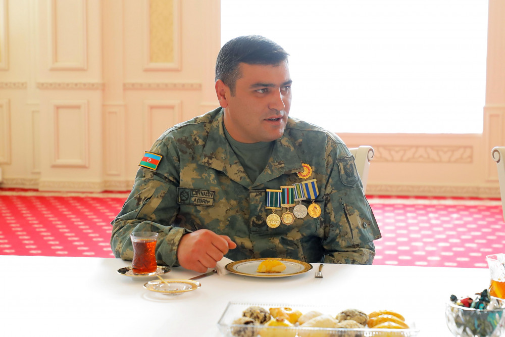 Səlahiyyətli nümayəndə şəhid ailələri üzvləri və qazilərlə görüşüb<font color=red> - FOTOLAR</font>