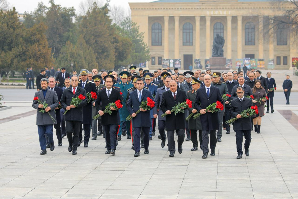 Naxçıvanda Ümummilli Lider Heydər Əliyevin xatirəsi anılıb<font color=red> - FOTOLAR</font>