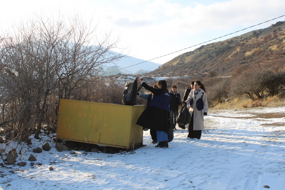 Naxçıvanda “Konstitusiya və Suverenlik İli” çərçivəsində növbəti təmizlik aksiyası keçirilib<font color=red> - FOTOLAR</font>