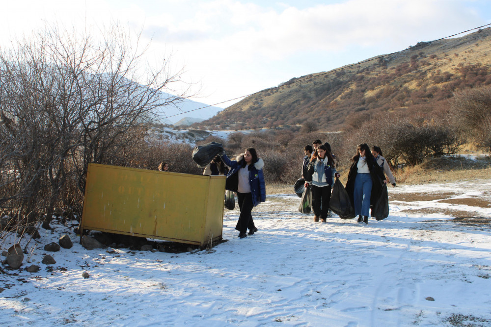 Naxçıvanda “Konstitusiya və Suverenlik İli” çərçivəsində növbəti təmizlik aksiyası keçirilib<font color=red> - FOTOLAR</font>