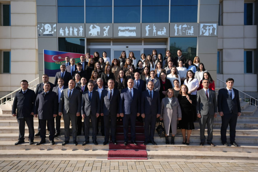 Naxçıvan Muxtar Respublikası Dövlət Arxivinin 100 illik yubileyinə həsr olunmuş tədbir keçirilib<font color=red> - FOTOLAR</font>