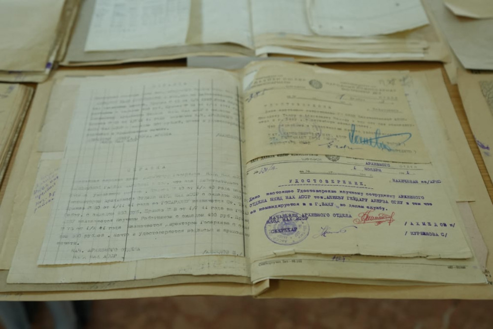 Naxçıvan Muxtar Respublikası Dövlət Arxivinin 100 illik yubileyinə həsr olunmuş tədbir keçirilib<font color=red> - FOTOLAR</font>