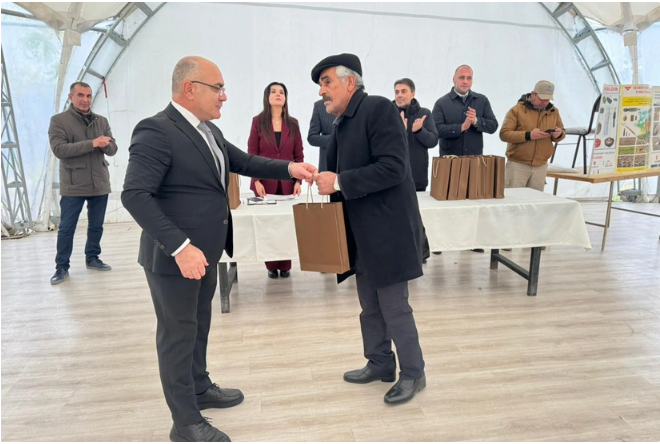 Növbəti köç karvanı Laçına çatıb, mənzillərin açarları təqdim olunub<font color=red> - FOTOLAR</font>