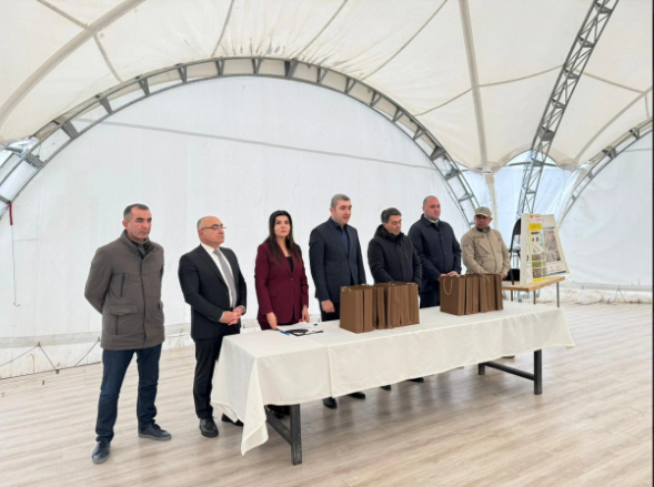 Növbəti köç karvanı Laçına çatıb, mənzillərin açarları təqdim olunub<font color=red> - FOTOLAR</font>