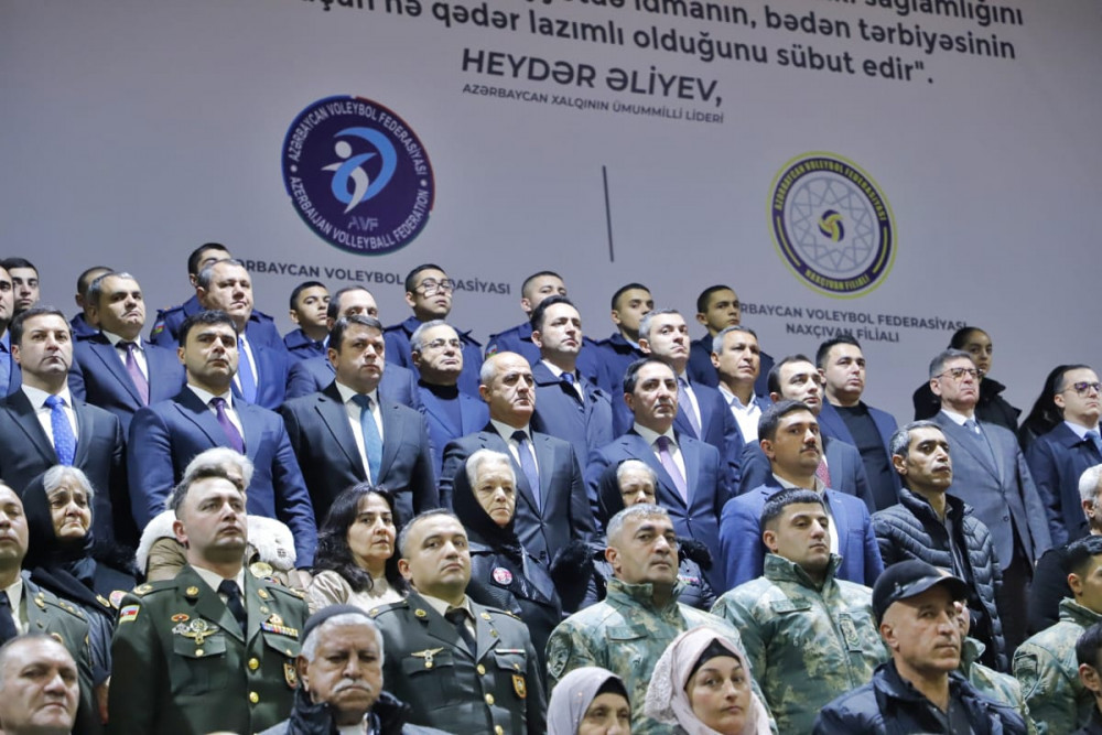 Naxçıvanda Voleybol üzrə "Suverenlik Kuboku"  uğrunda birinciliyə start verilib<font color=red> - FOTOLAR</font>