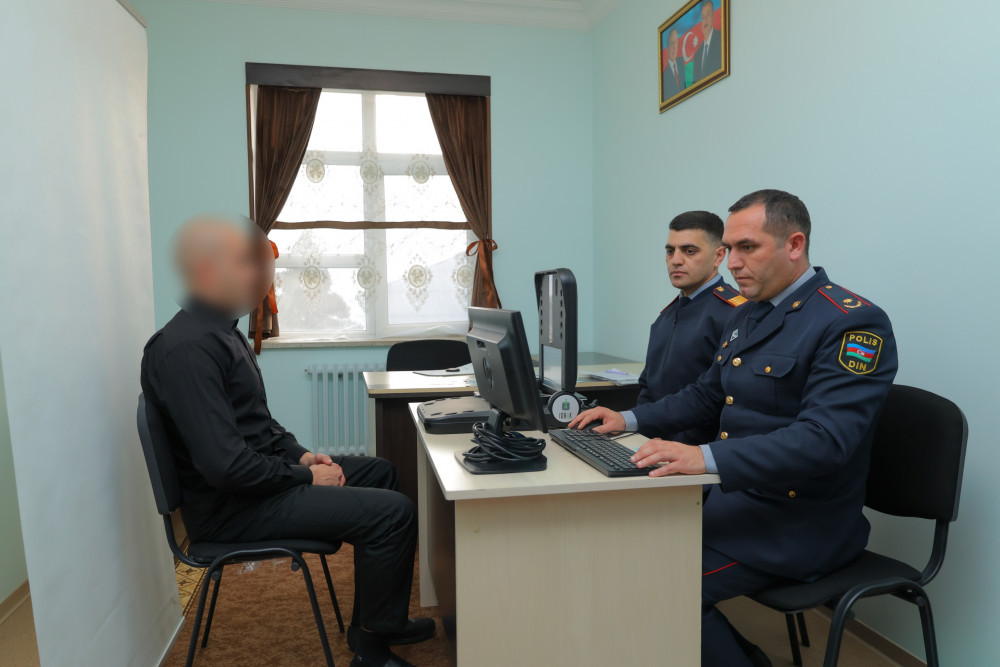 Naxçıvanda cəzaçəkmə müəssisəsində saxlanılan 40 məhbusa şəxsiyyət vəsiqəsi təqdim edilib <font color=red> - FOTOLAR</font>