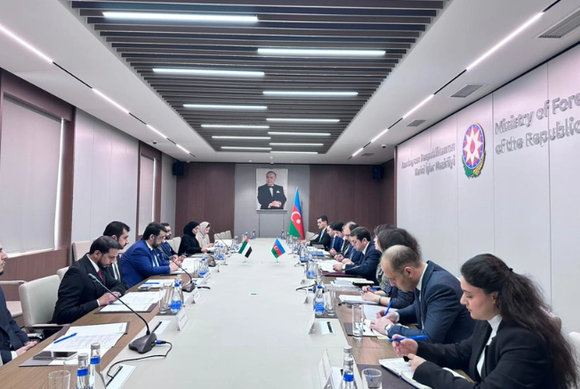 Azərbaycanla BƏƏ arasında konsulluq məsləhətləşmələri keçirilib<font color=red> - FOTOLAR</font>