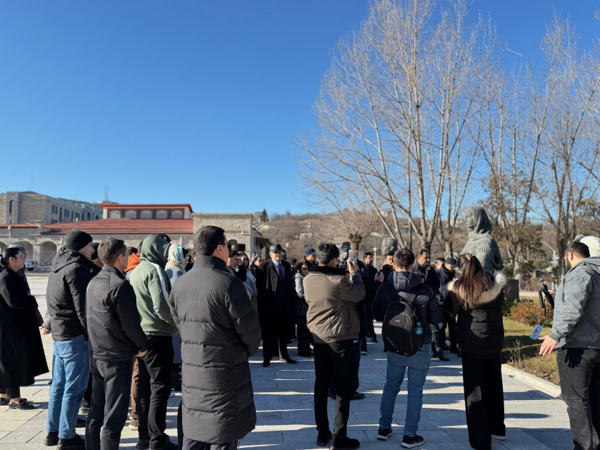 Özbəkistanın tanınmış incəsənət nümayəndələri Şuşaya səfər edib<font color=red> - FOTOLAR</font>