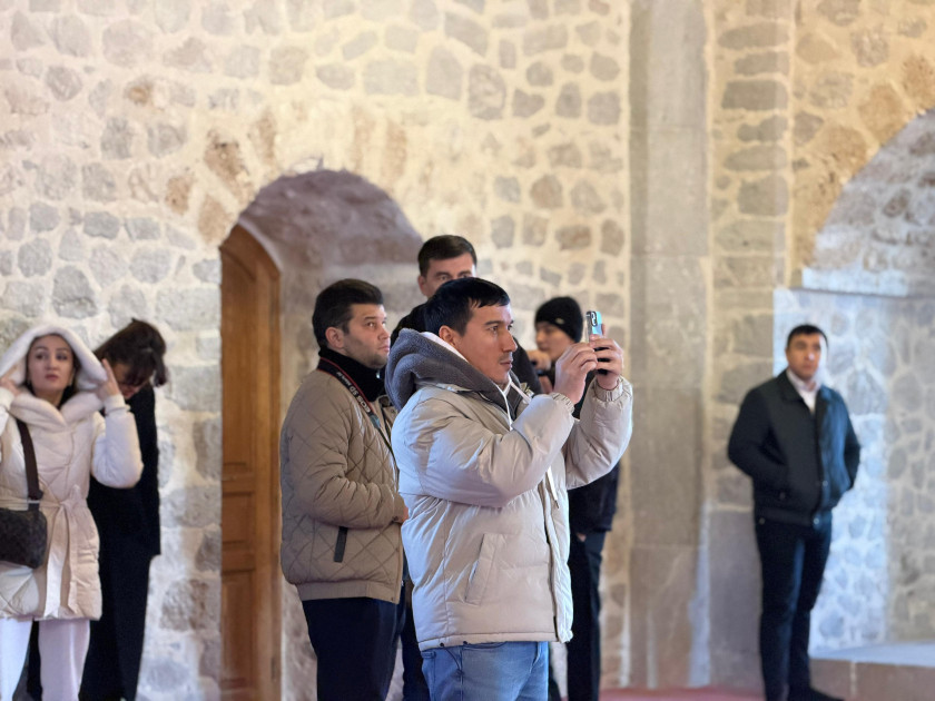 Özbəkistanın tanınmış incəsənət nümayəndələri Şuşaya səfər edib<font color=red> - FOTOLAR</font>