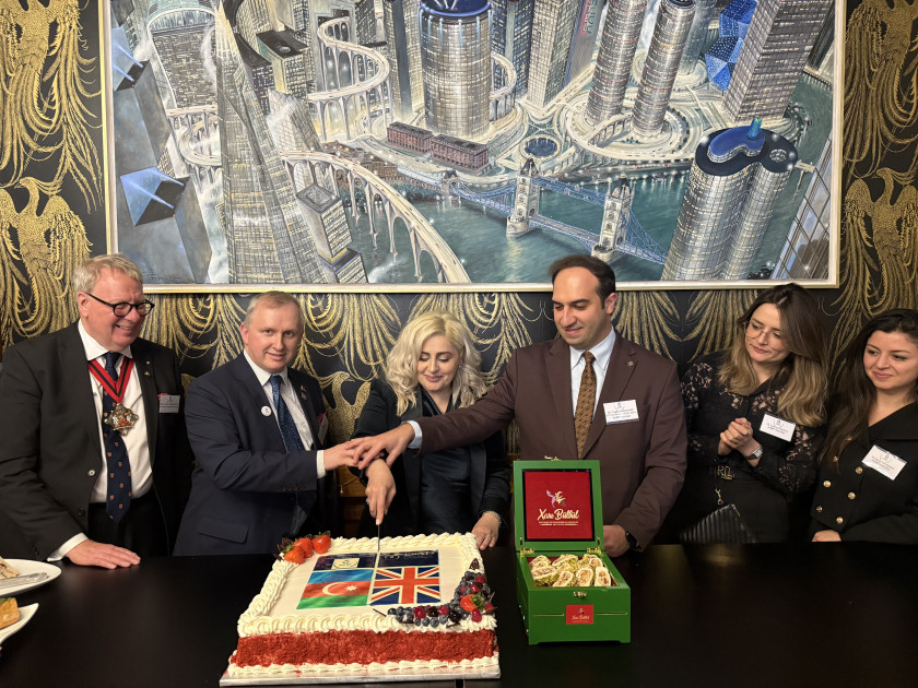 Londonda Azərbaycan-Britaniya peşəkarları arasında süni intellekt mövzusunda konfrans keçirilib<font color=red> - FOTOLAR</font>