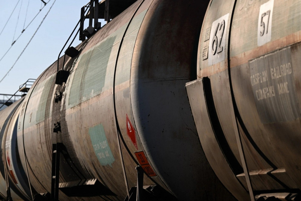 Azərbaycan yanacağını Ermənistana çatdıran ilk qatarın görüntüləri<font color=red> - FOTOLAR</font>