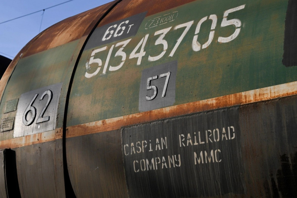 Azərbaycan yanacağını Ermənistana çatdıran ilk qatarın görüntüləri<font color=red> - FOTOLAR</font>