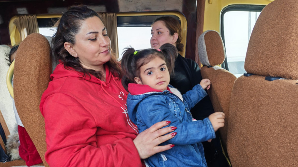 Köç karvanı Xocalının Badara, Daşbulaq, Ağdərənin Vəngli və Kolatağ kəndlərinə çatıb<font color=red> - FOTOLAR</font>