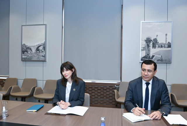 Ceyhun Bayramov diplomatik fəaliyyəti başa çatan Vladanka Andreyevanı qəbul edib<font color=red> - FOTOLAR</font>