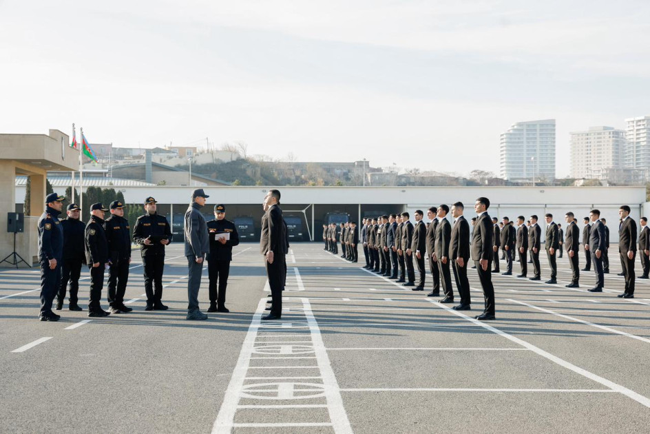 Daxili işlər naziri gənclərin sırasından seçim edib<font color=red> - FOTOLAR</font>