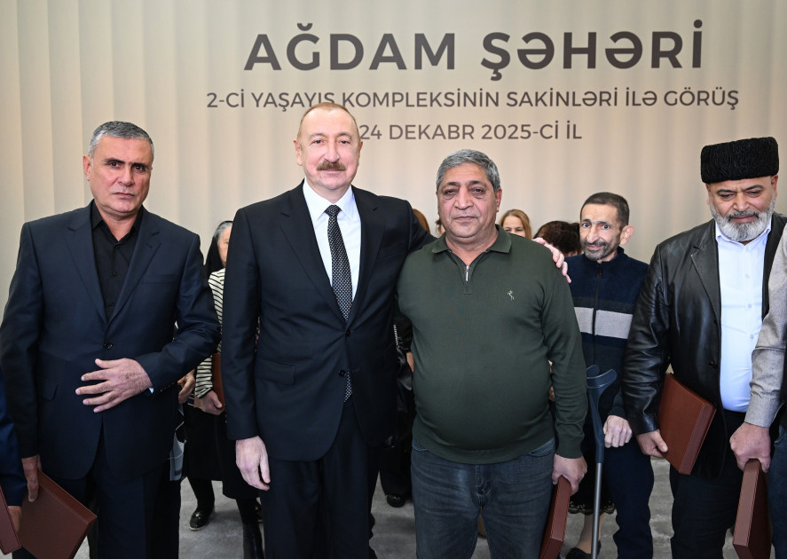 Prezident İlham Əliyev Ağdamda 2-ci yaşayış kompleksinin açılışında iştirak edib və buraya köçən sakinlərlə görüşüb<font color='red'> - YENİLƏNİB</font><font color=red> - FOTOLAR</font>