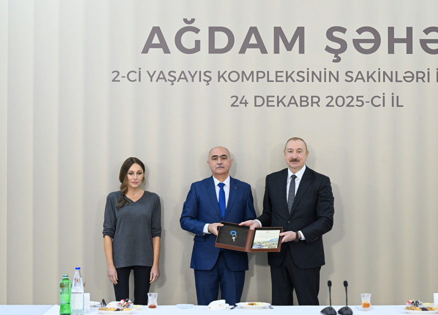 Prezident İlham Əliyev Ağdamda 2-ci yaşayış kompleksinin açılışında iştirak edib və buraya köçən sakinlərlə görüşüb<font color='red'> - YENİLƏNİB</font><font color=red> - FOTOLAR</font>