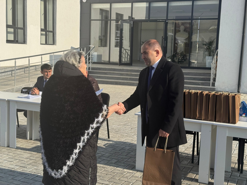 Horovluda daha 19 ailəyə evlərinin açarları təqdim olunub <font color=red> - FOTOLAR</font>