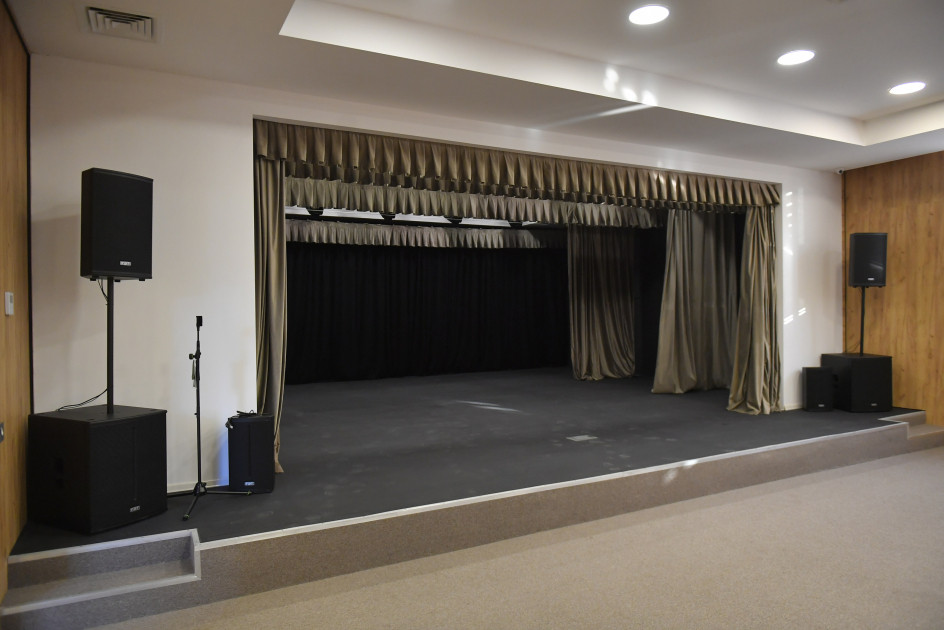 İrəvan Dövlət Azərbaycan Dram Teatrının binası istifadəyə verilib<font color=red> - FOTOLAR</font>