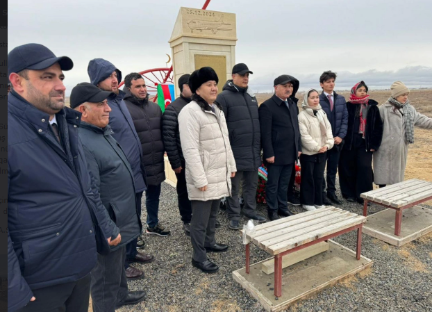 Aktauda AZAL təyyarəsi qəzasının qurbanlarının xatirəsi anılıb<font color=red> - FOTOLAR</font>