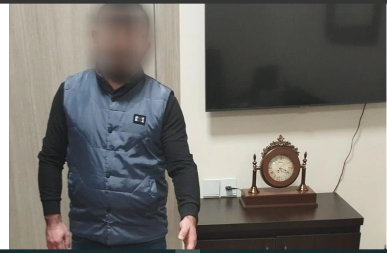 Abşeron rayonunda pirotexniki vasitələr satan iki nəfər saxlanılıb<font color=red> - FOTOLAR</font>