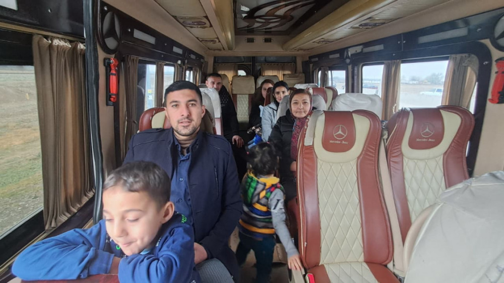 Ağdamın Xıdırlı və Xocalının Seyidbəyli kəndlərinə növbəti köç karvanı yola salınıb<font color=red> - FOTOLAR</font>