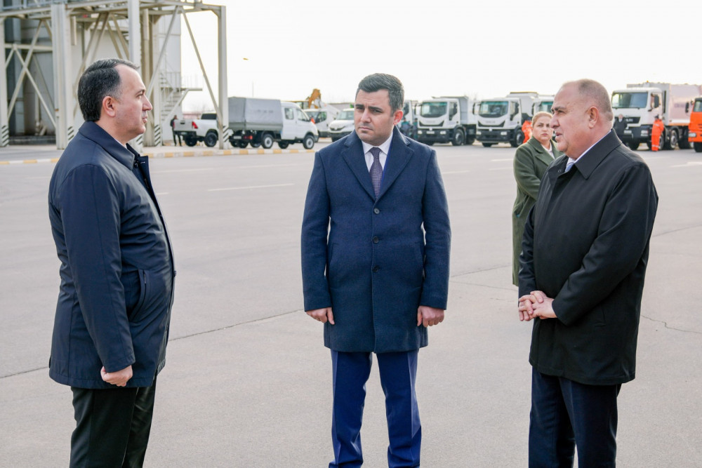 Naxçıvanda icra hakimiyyətlərinə yeni kommunal təyinatlı texnikalar verilib<font color=red> - FOTOLAR</font>