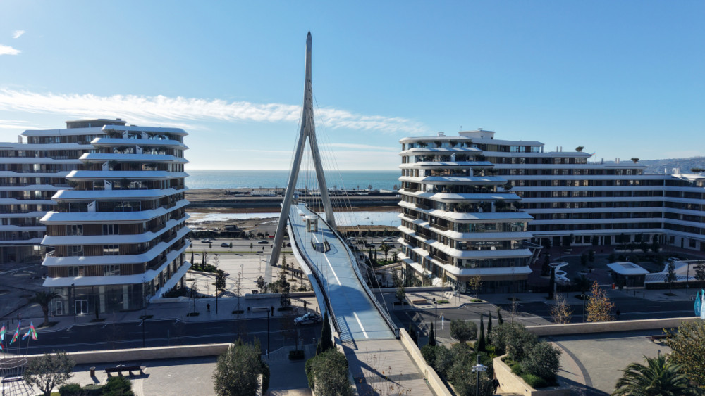 Prezident İlham Əliyev “Bakı Ağ Şəhər”də olub<font color='red'> - YENİLƏNİB</font><font color=red> - FOTOLAR</font>