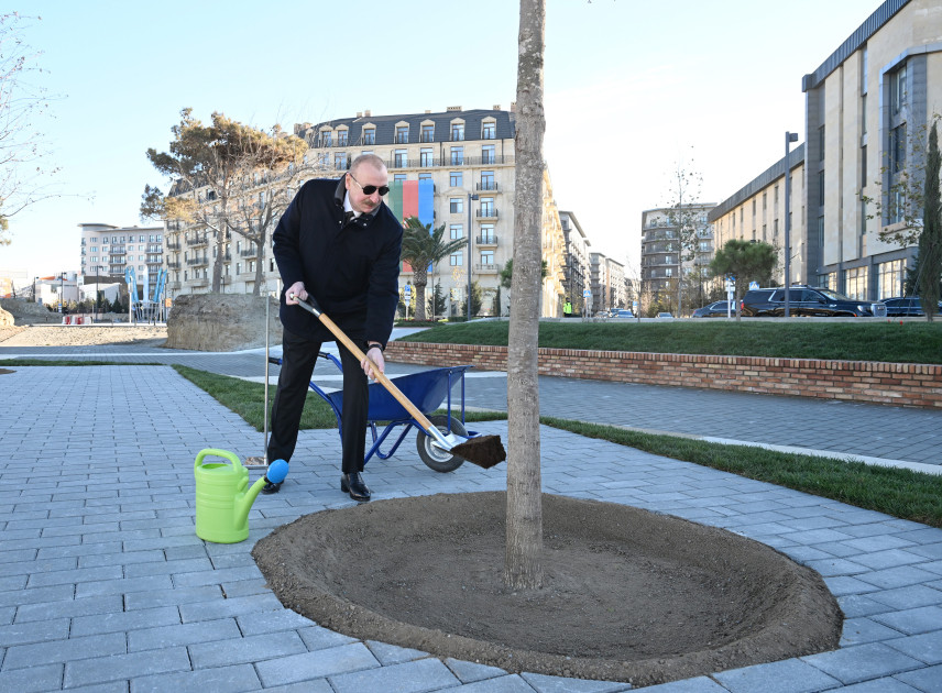Prezident İlham Əliyev “Bakı Ağ Şəhər”də olub<font color='red'> - YENİLƏNİB</font><font color=red> - FOTOLAR</font>