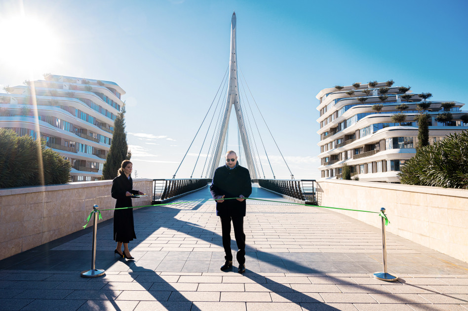 Prezident İlham Əliyev “Bakı Ağ Şəhər”də olub<font color='red'> - YENİLƏNİB</font><font color=red> - FOTOLAR</font>