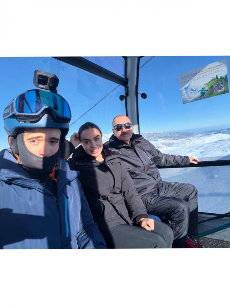 Prezident İlham Əliyev ailəsi ilə birlikdə Şahdağa gedib<font color=red> - FOTOLAR</font>