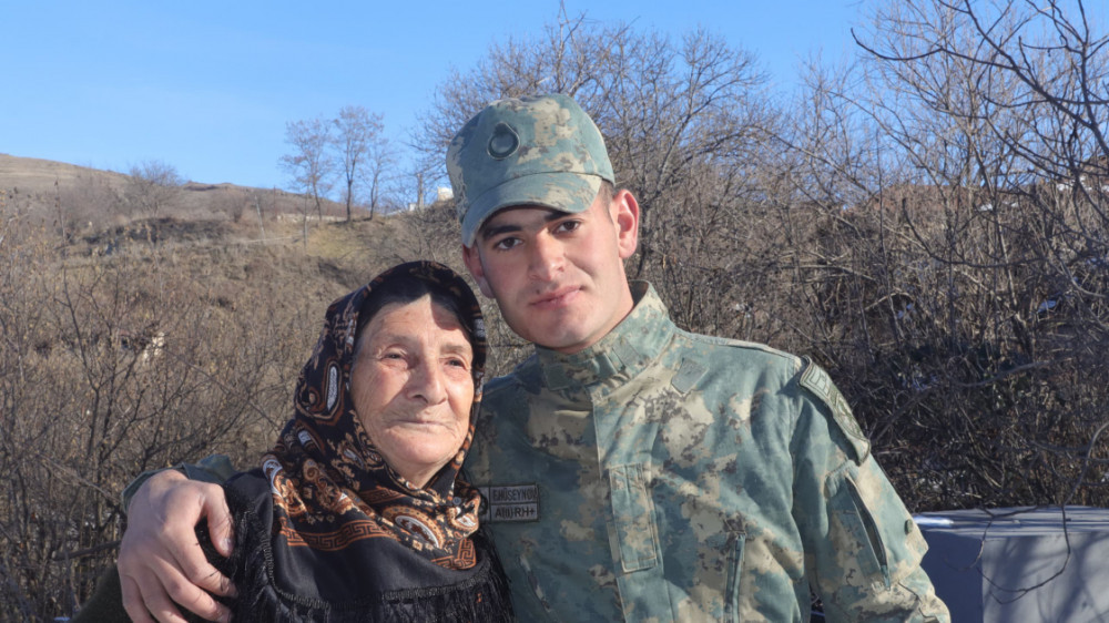 Şuşakənd ilk əsgərini qarşılayıb<font color=red> - FOTOLAR</font>