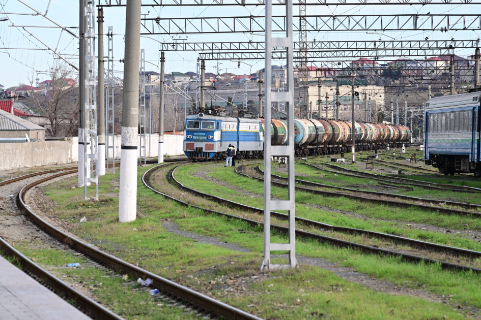 Bakıdan Ermənistana neft məhsullarının növbəti partiyası yola salınıb<font color=red> - FOTOLAR</font>